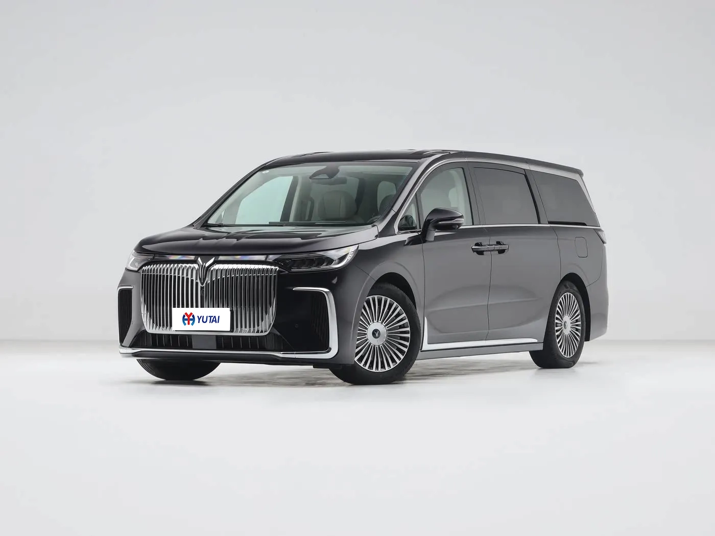 2025 VOYAH DREAMPOWER exterior