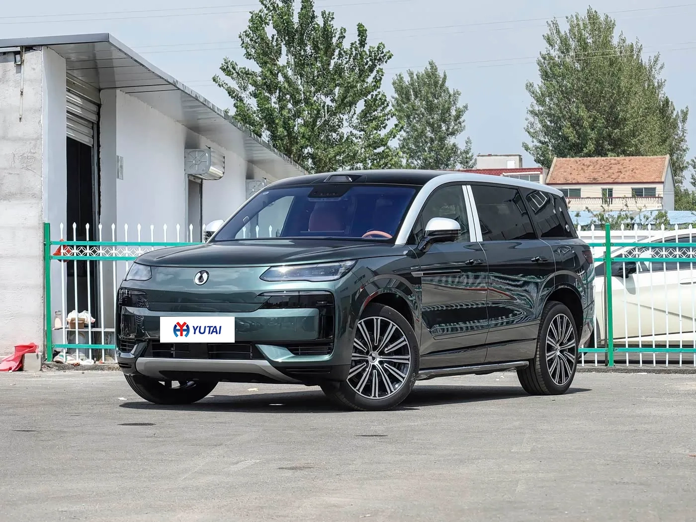 2025 BYD DENZA N9 2.0T exterior